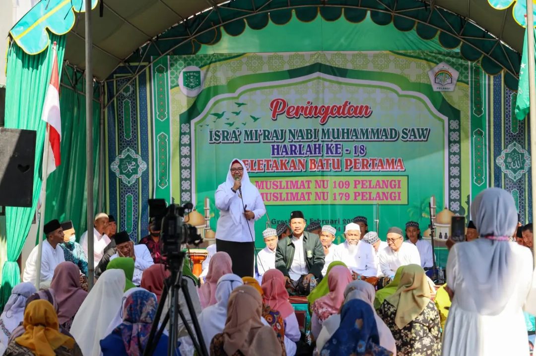 Letakkan Batu Pertama Renovasi TPA Dan KB Muslimat NU Pelangi, Bu Min Sampaikan Pentingnya Pendidikan Anak Sejak Dini
