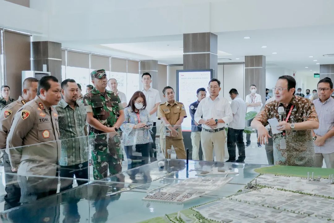 Bupati Gresik Dampingi Kapolda Jawa Timur Tinjau Kawasan JIIPE