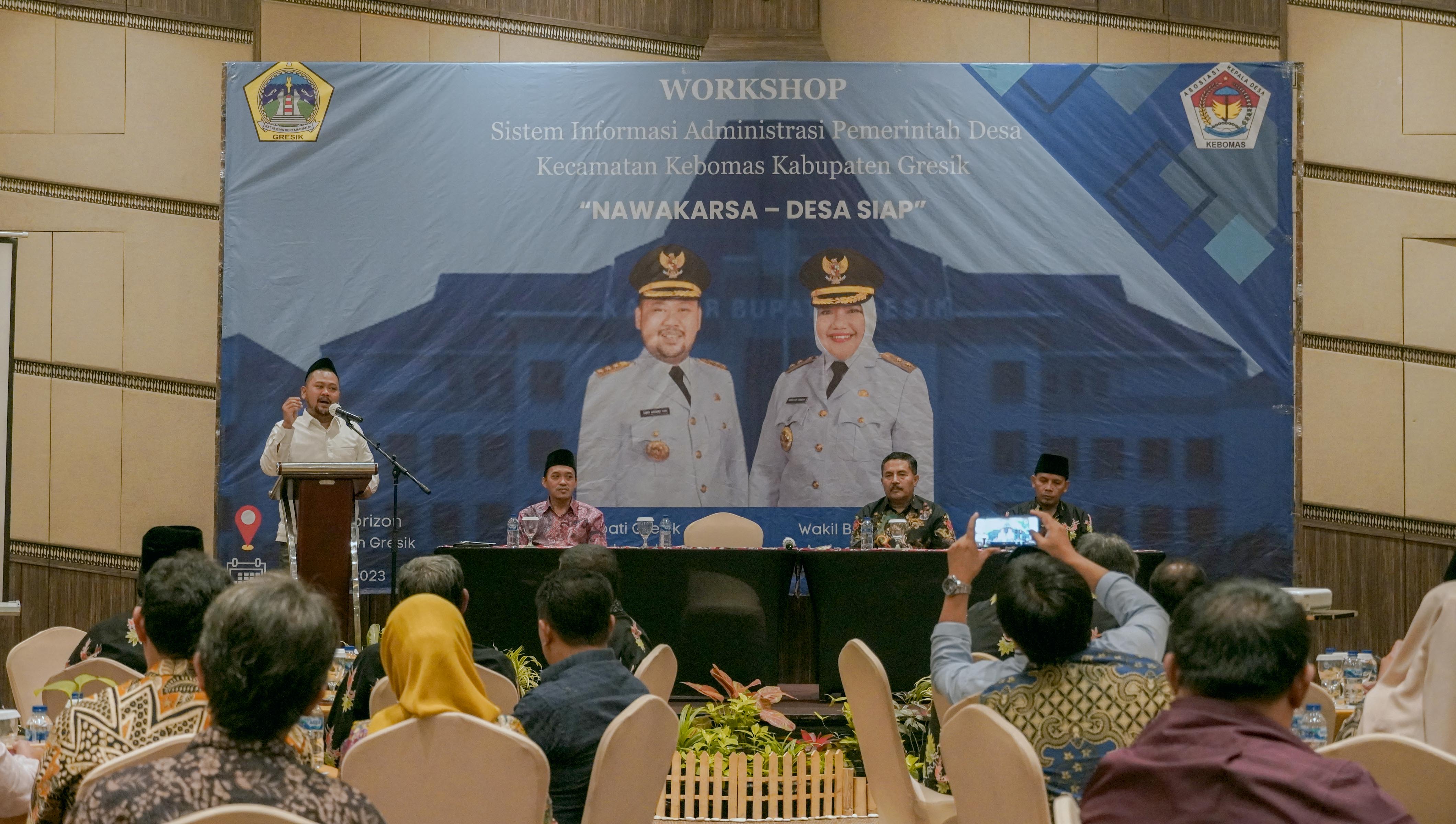 Tingkatkan Pelayanan Masyarakat, Pemerintah Desa se-Kecamatan Kebomas Dibekali Kemampuan Mengelola Data Secara Digital