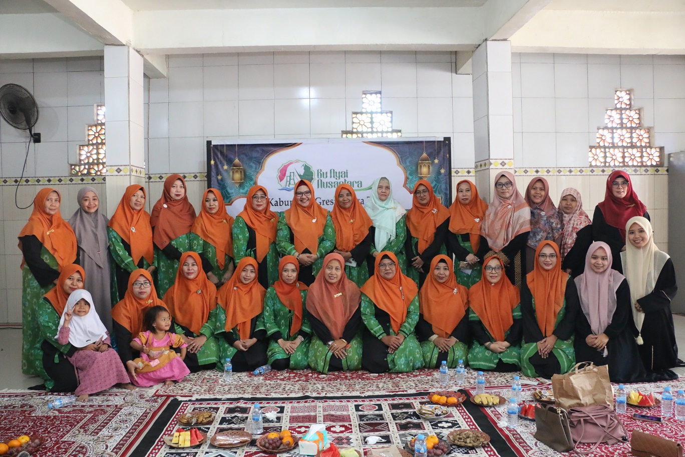Hadiri Pertemuan Rutin Bu Nyai Nusantara Gresik, Bu Min Bawa Bahas Isu lingkungan Dan Pengelolaan Sampah