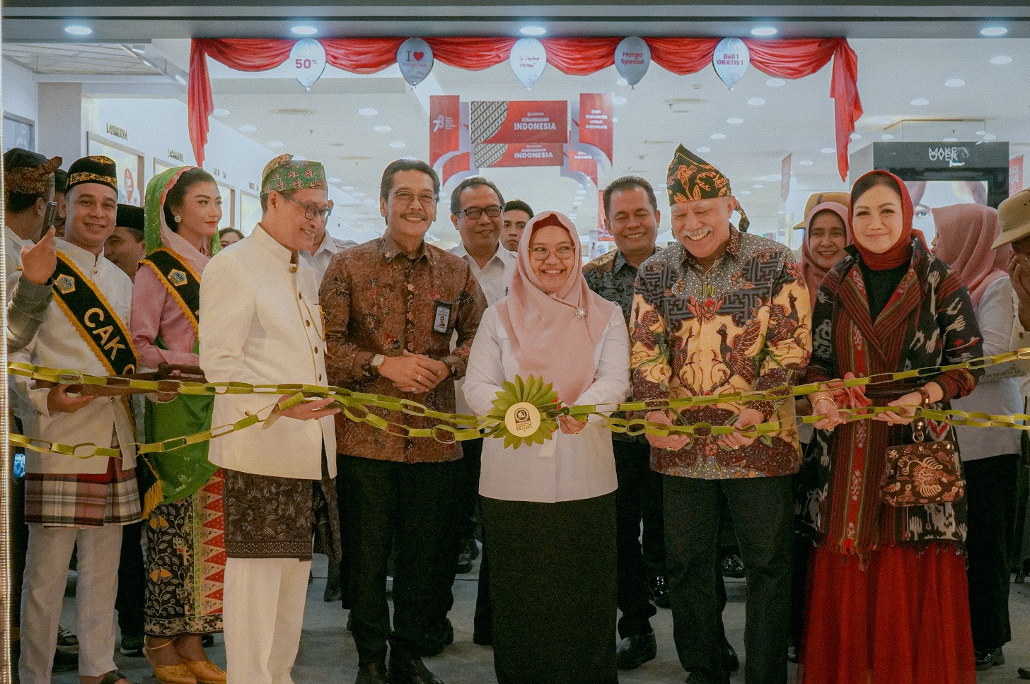 Uniknya Pasar Djadoel Grissee, Nikmati  Makanan Tradisional Jadul Khas Gresik Dalam Mall