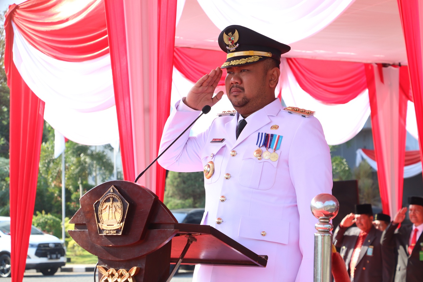 Momen HUT Kemerdekaan RI Ke-78, Pemkab Gresik Lakukan Langkah Konkrit Lindungi Pekerja Rentan Serta Beri Beasiswa Produktif Bagi Mahasiswa