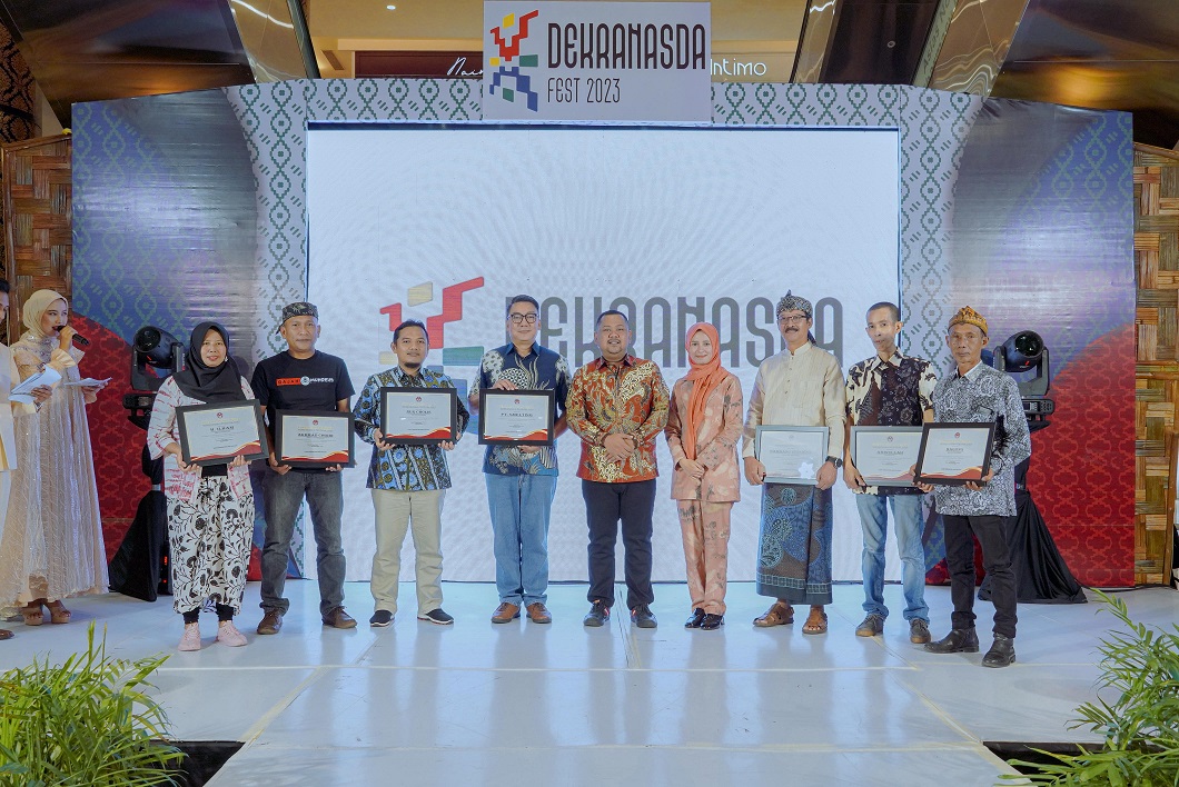 Ciamik Seru! Dekranasda Gresik Resmi Launching 10 Motif Baru Batik Khas Gresik