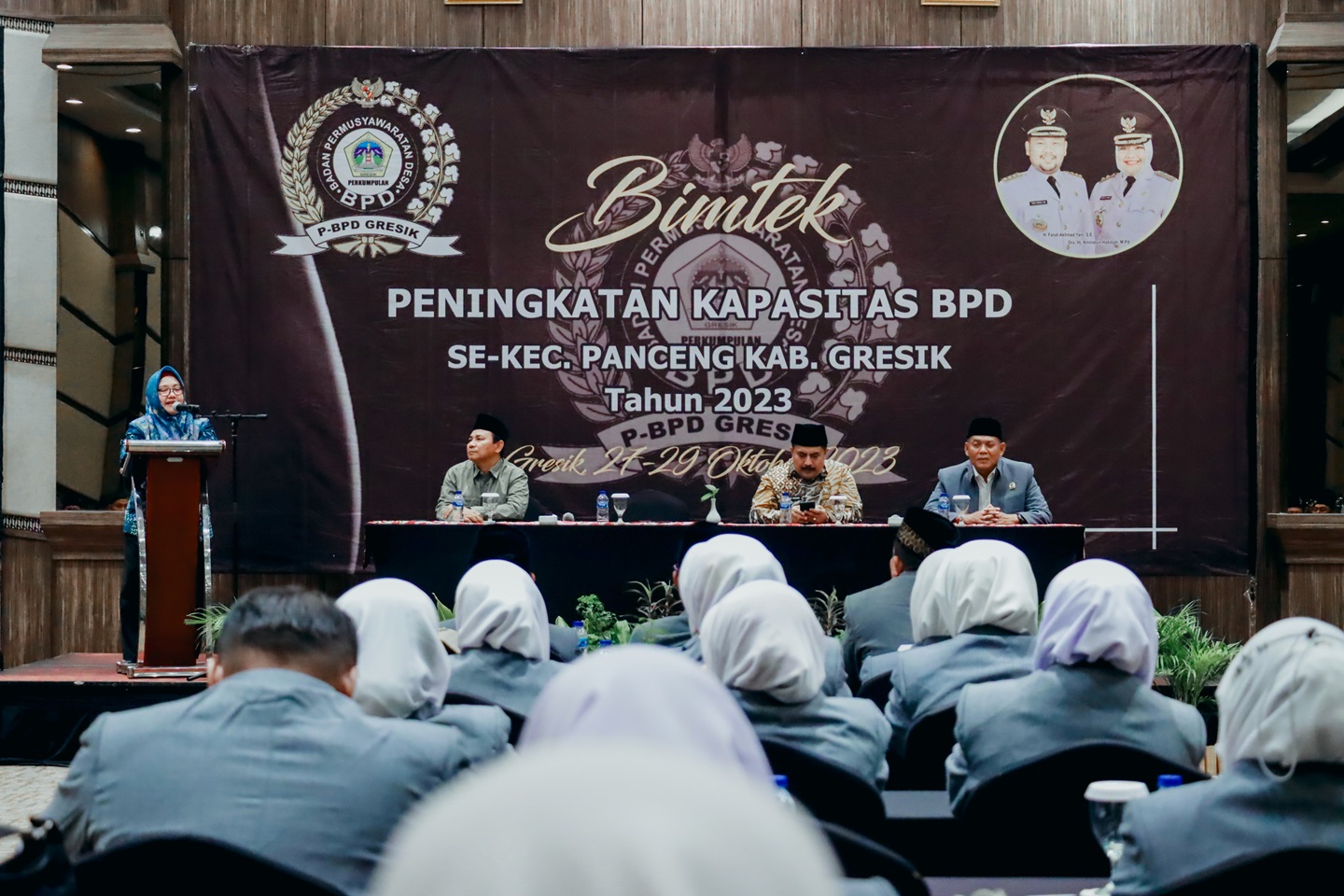 Hadiri Bimtek Peningkatan Kapasitas BPD Se-Kecamatan Panceng, Bu Min Tegaskan Pentingnya Sinergi Kades dan Perangkat Desa