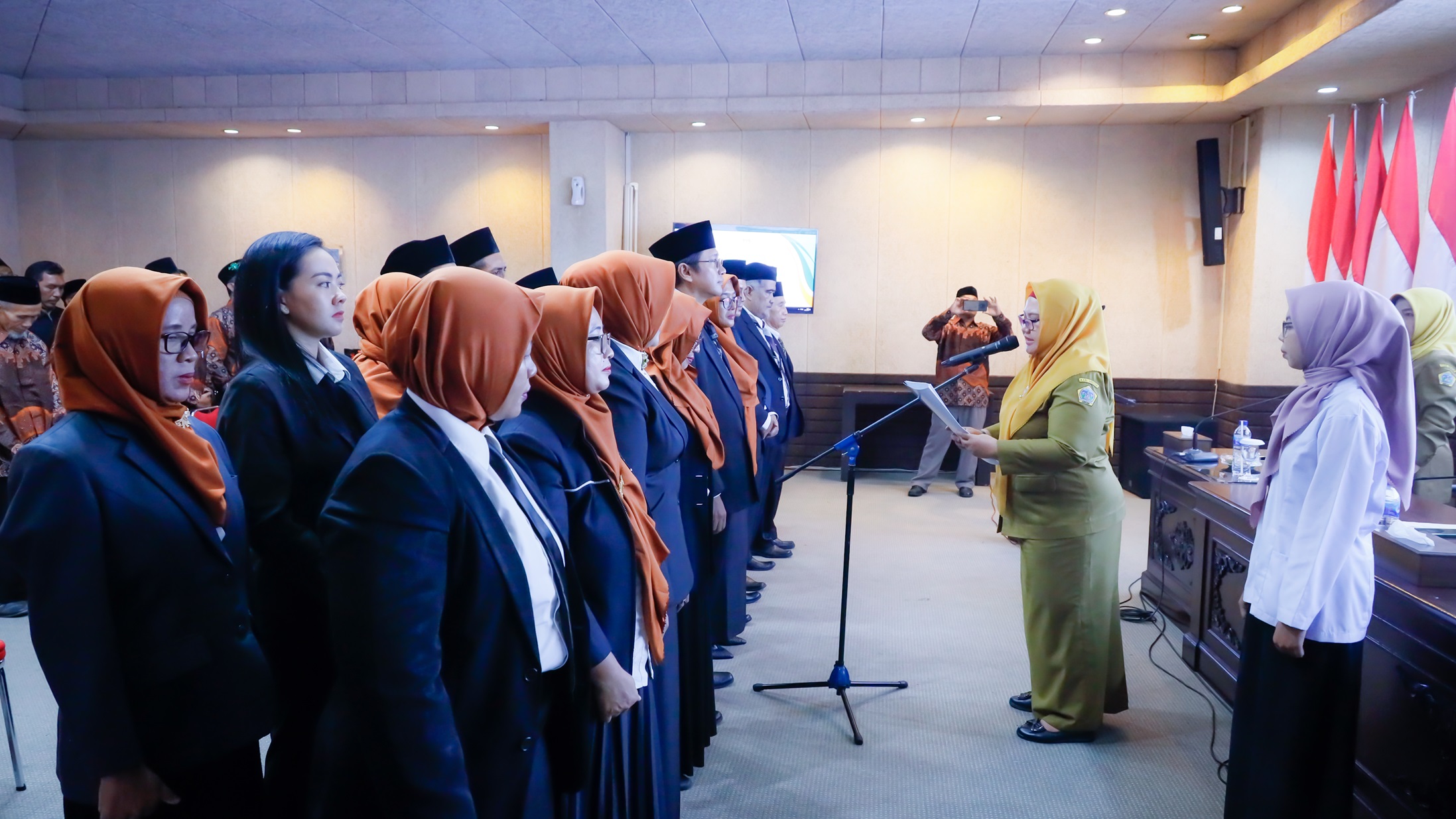 Pengukuhan Pengurus LKS, Upaya Gresik Mengentaskan Kemiskinan