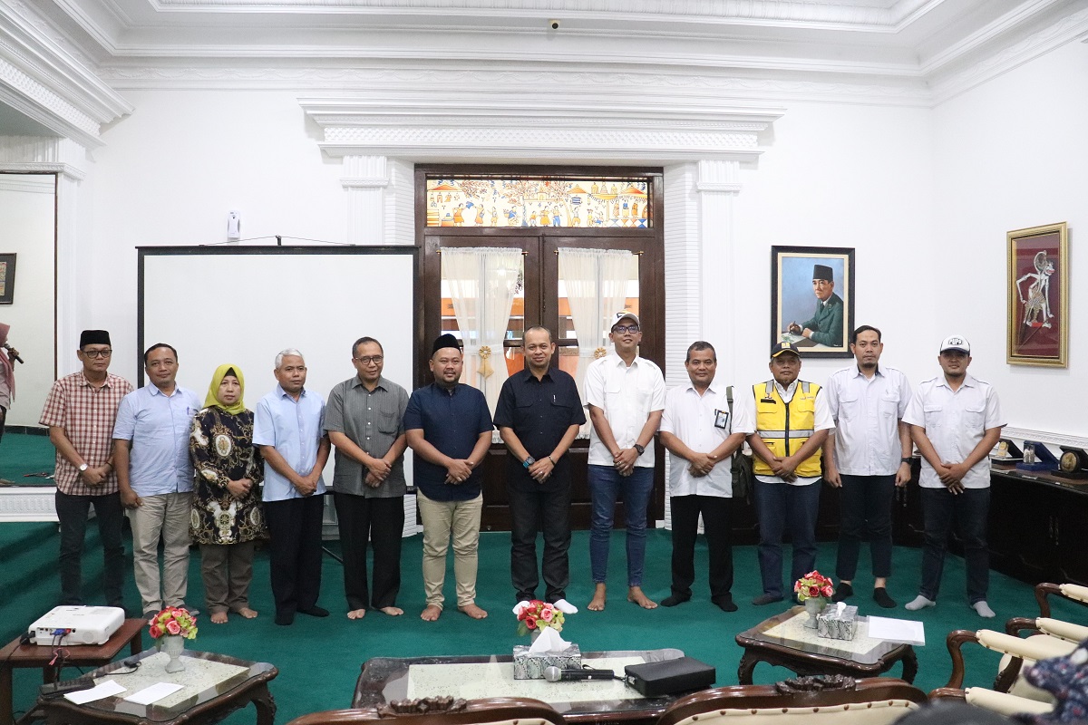 Bupati Gresik Terima Kunjungan Dirjen Perumahan  Kementerian PUPR Terkait Rumah Dampak Gempa Bawean