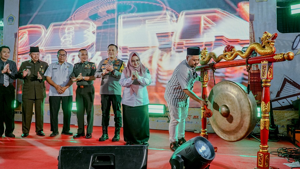 Bupati Gresik Resmi Membuka Job Fair 2024