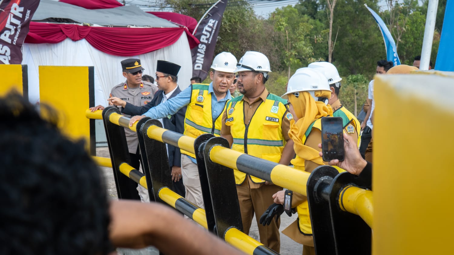 Bupati Gresik Resmikan Jembatan Cabean, Perkuat Konektivitas dan Ekonomi Masyarakat