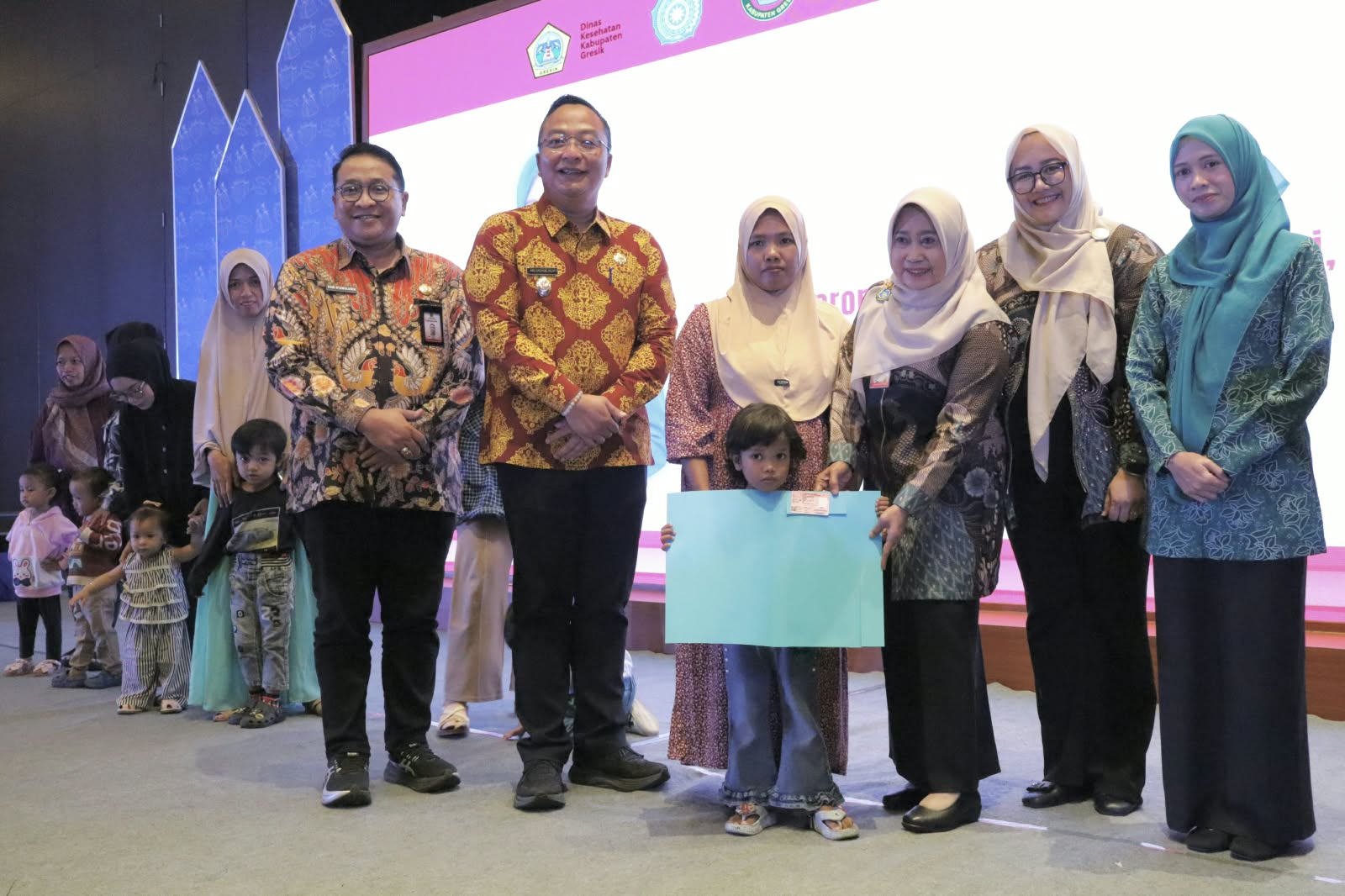 Launching GEMMA KIA, Wabup Alif Ajak Masyarakat Optimalkan Pemanfaatan Buku KIA